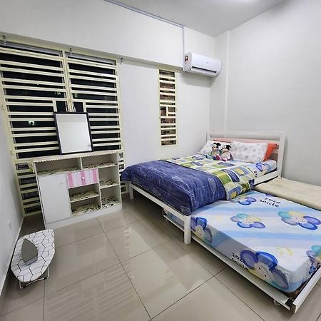 Cozy Familee Homestay Simpang Ampat  エクステリア 写真