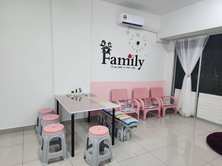 Cozy Familee Homestay Simpang Ampat  エクステリア 写真